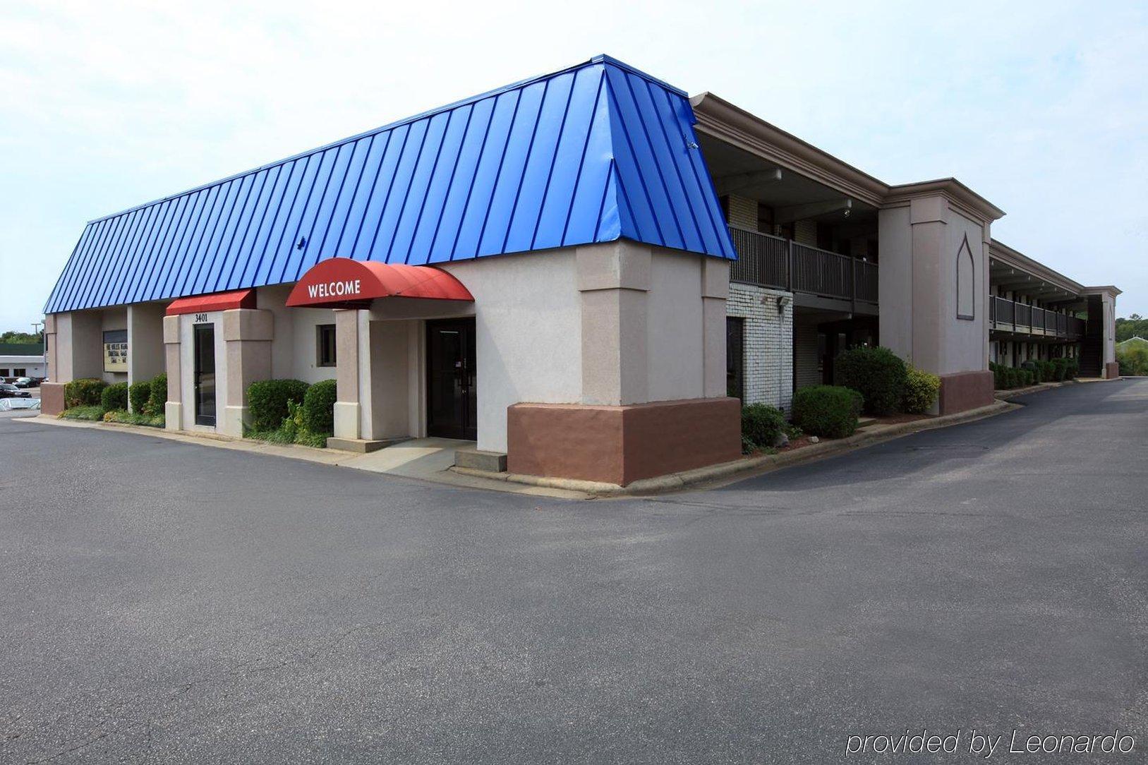 Americas Best Value Inn North Capital Raleigh Exterior photo